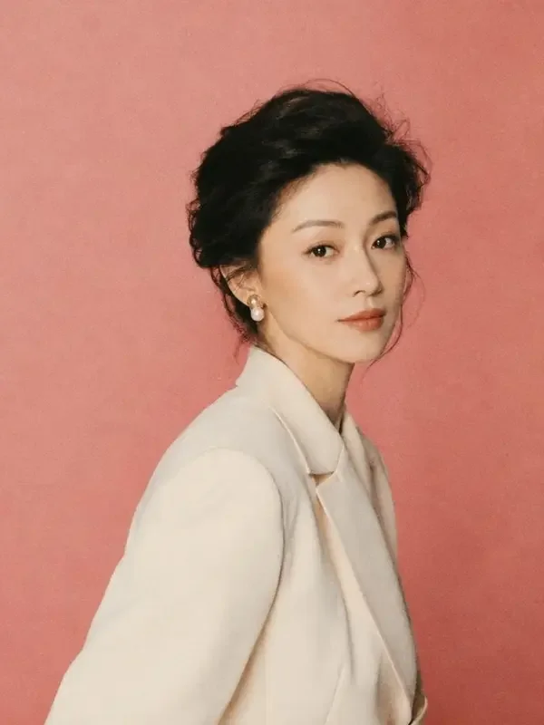 我的白月光是个富婆封面图，甜宠题材短剧